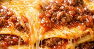 Mexican Night: Just 5 ingredients. Layering the tortillas like a lasagna makes this so much easier than rolling enchiladas.